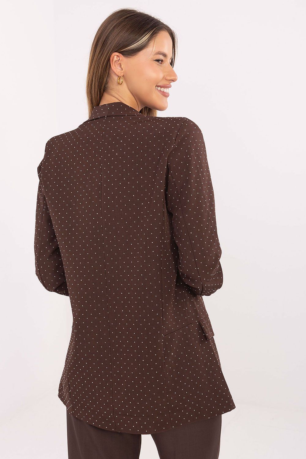 Close-up of the decorative sequins on Italy Moda's women's blazer, reflecting light and adding sophistication for formal occasions.