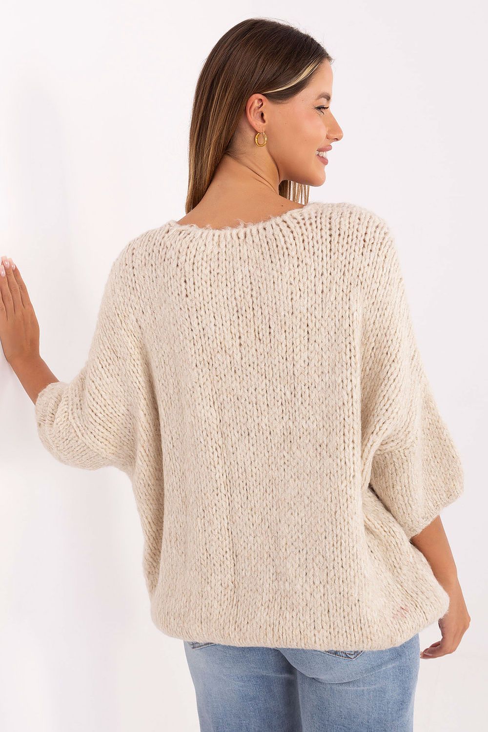 Luxurious oversized women's V-neck sweater by Italy Moda, crafted from a soft alpaca blend, perfect for casual elegance.