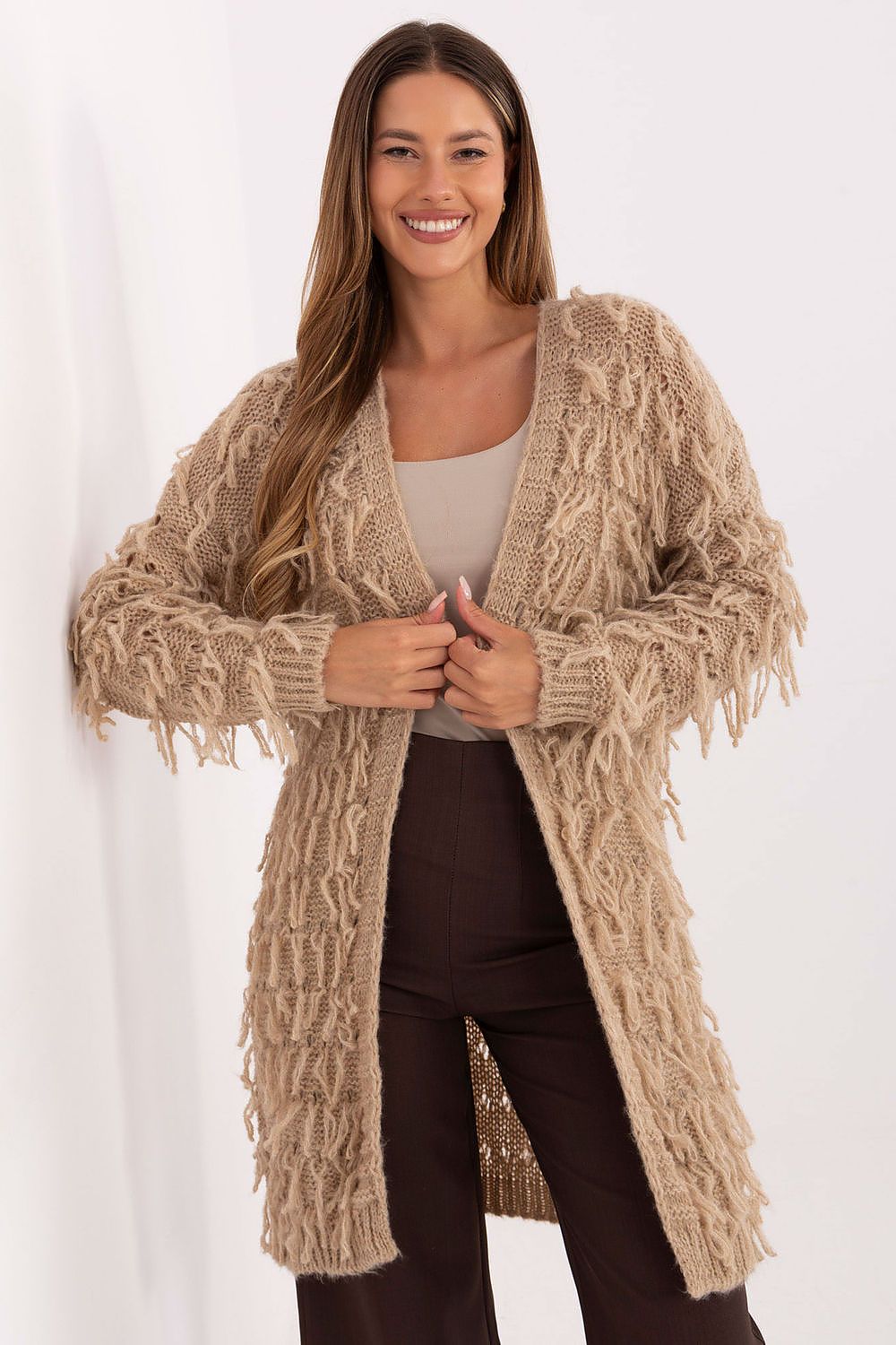 Rue Paris sophisticated cardigan crafted from luxurious polyacrylic blend, designed for comfort and elegance in EU size 0.