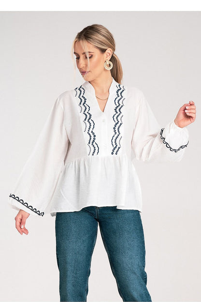 Luxury Figl Blouse - Elegant viskose blend blouse in EU S/M and US S/M sizes, showcasing sophisticated design and premium quality.