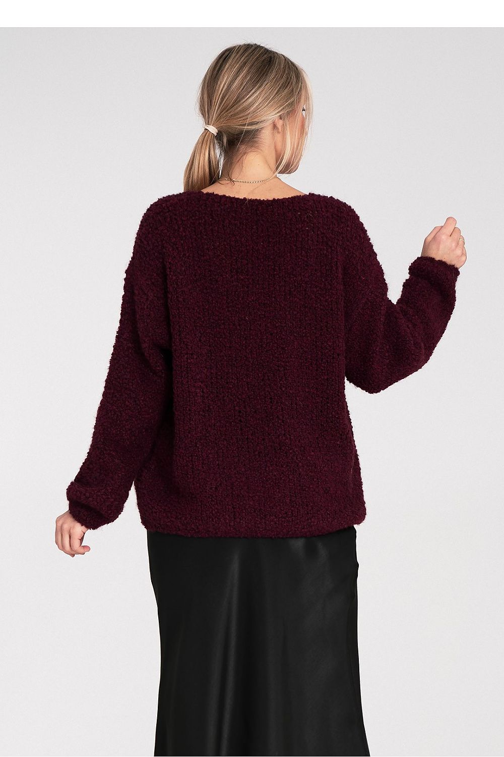 Luxury Figl jumper for women in EU size 0, crafted from a soft acrylic blend, showcasing a chic and cozy design, ideal for elegant autumn outfits.