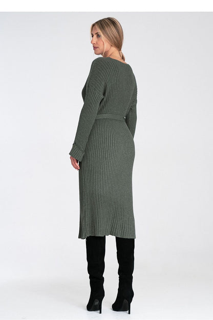 Chic Figl Daydress in soft colour palette, designed for elegant styling at formal gatherings and special occasions.