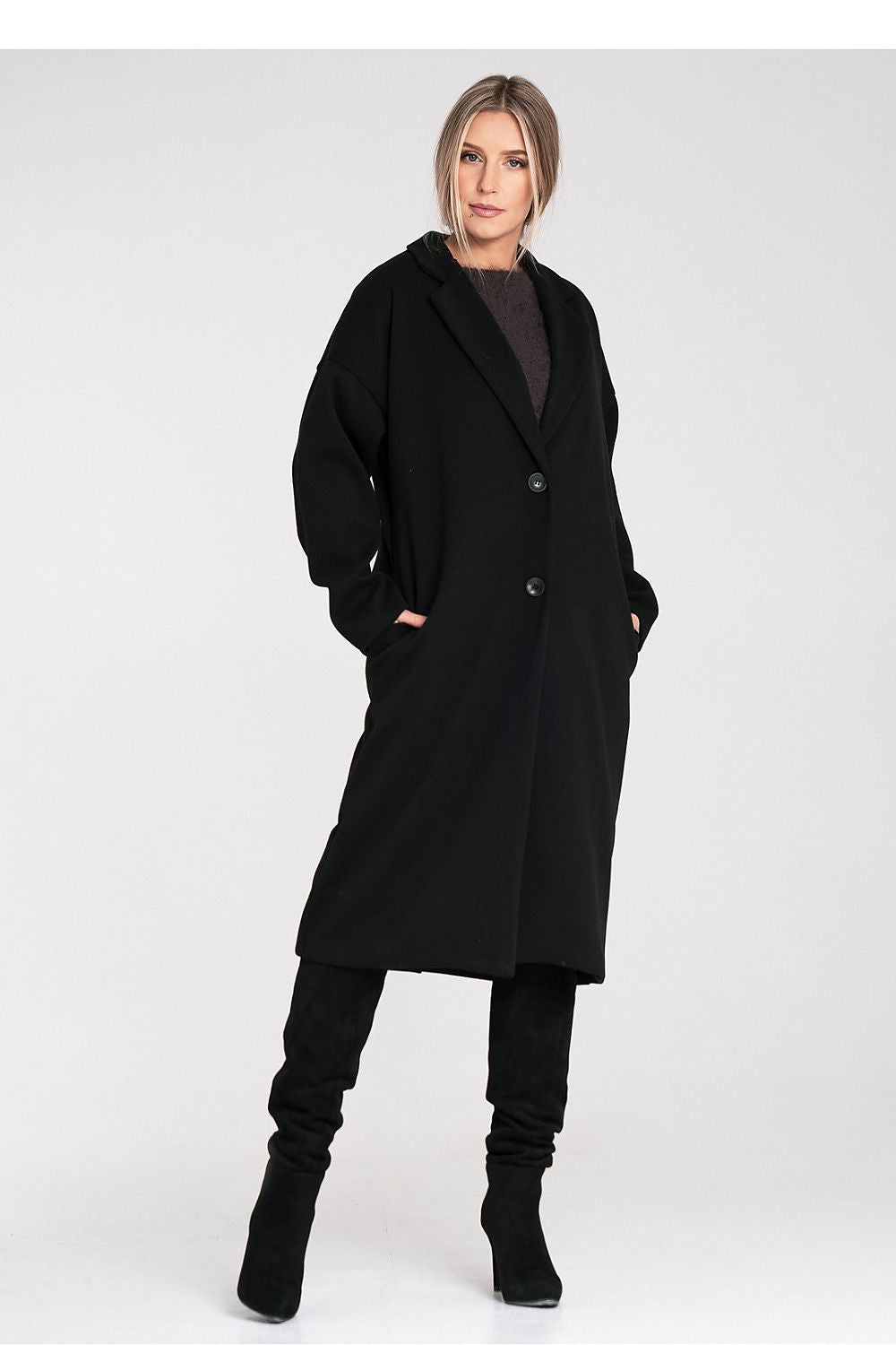Luxury Figl coat in an elegant fit displayed on a model, emphasising its chic silhouette in EU size 0.