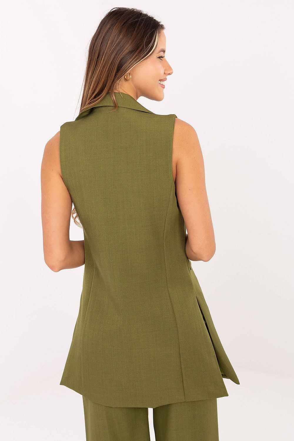 Stylish Rue Paris Gilet displayed on a mannequin, highlighting its chic silhouette and premium material for a trendy, upscale look.