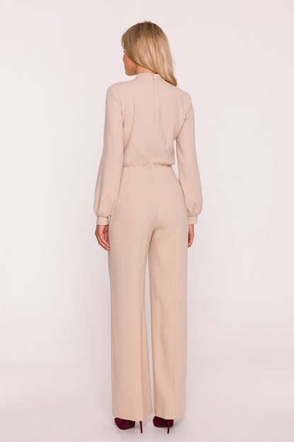 Refined jumpsuit by Stylove with a defined waist and straight legs, seamlessly blending classic elegance with modern design, made wonderfully in Poland.