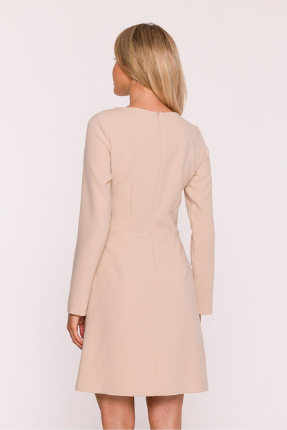 Stylove A-line silhouette dress, knee-length and versatile, ideal for both business and formal events.