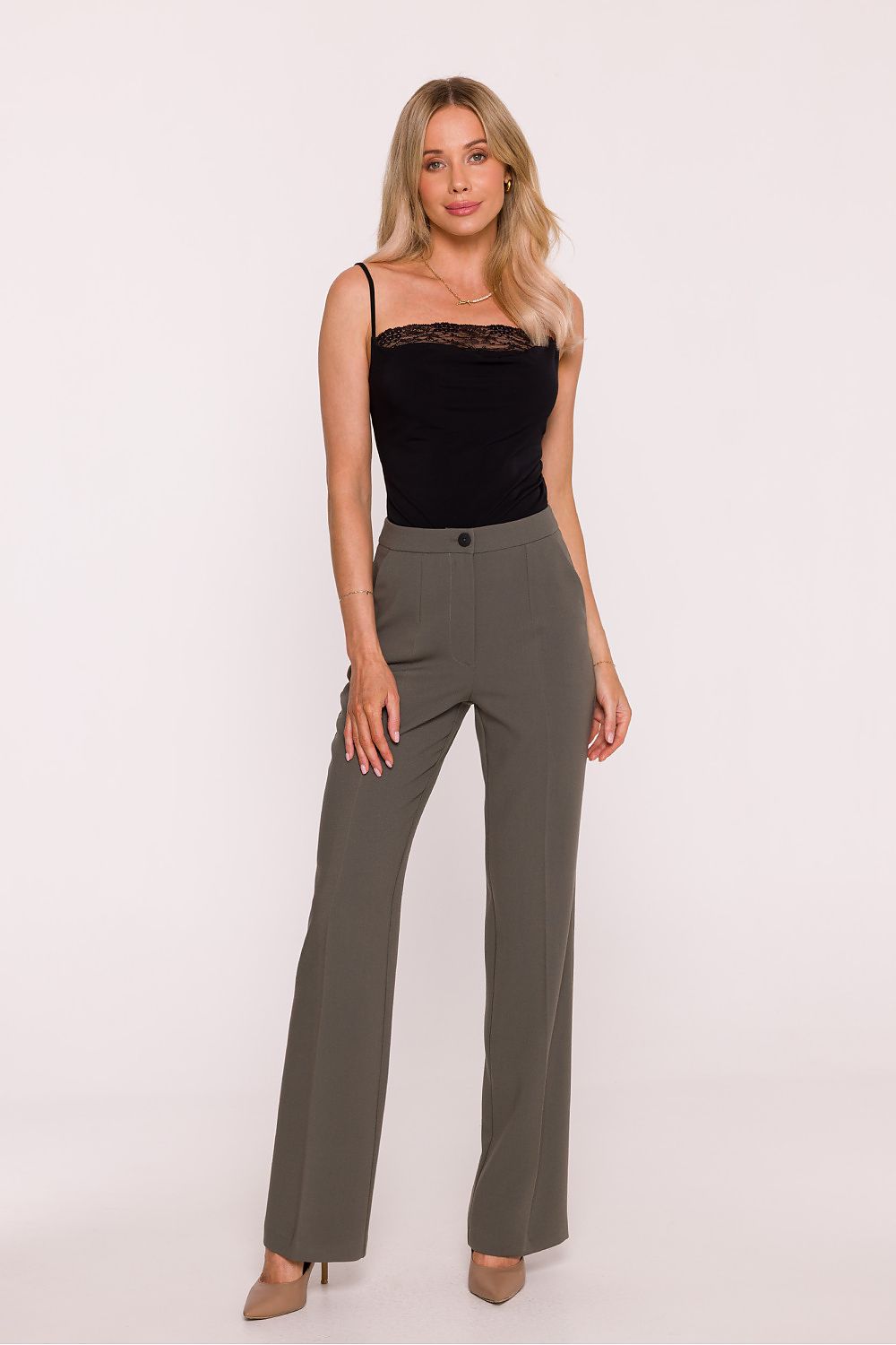 Stylove elegant classic women's trousers in S to XXL, showcasing a refined suit-cut with straight legs and practical side pockets for a luxurious silhouette.