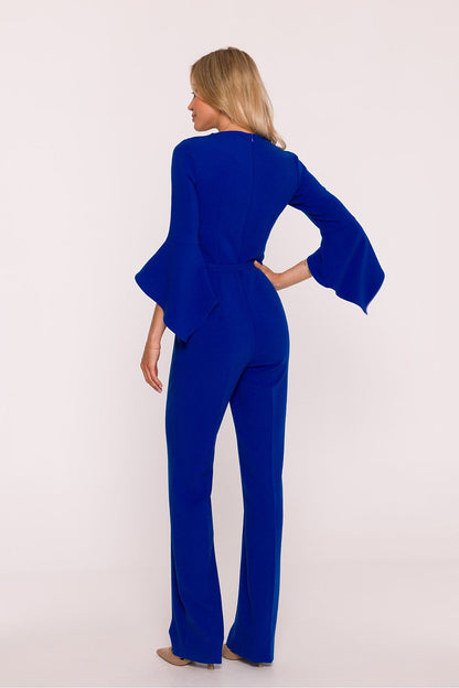 Stylove's luxurious women's jumpsuit in various sizes, illustrating the elegant cut and refined fabric choice for timeless style.
