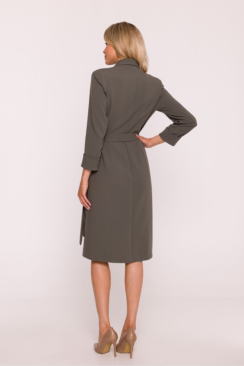 Detail shot of Stylove's chic daydress showcasing the exquisite tie belt that accentuates the waist and enhances silhouette.