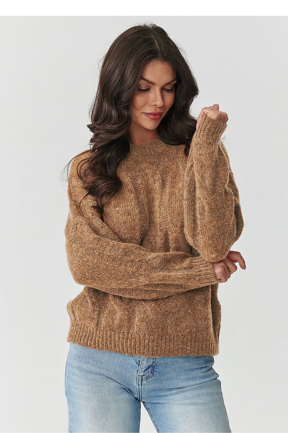 Luxurious women's jumper by Makadamia in EU size 0, featuring a soft mohair blend and a braided design, perfect for stylish layering.