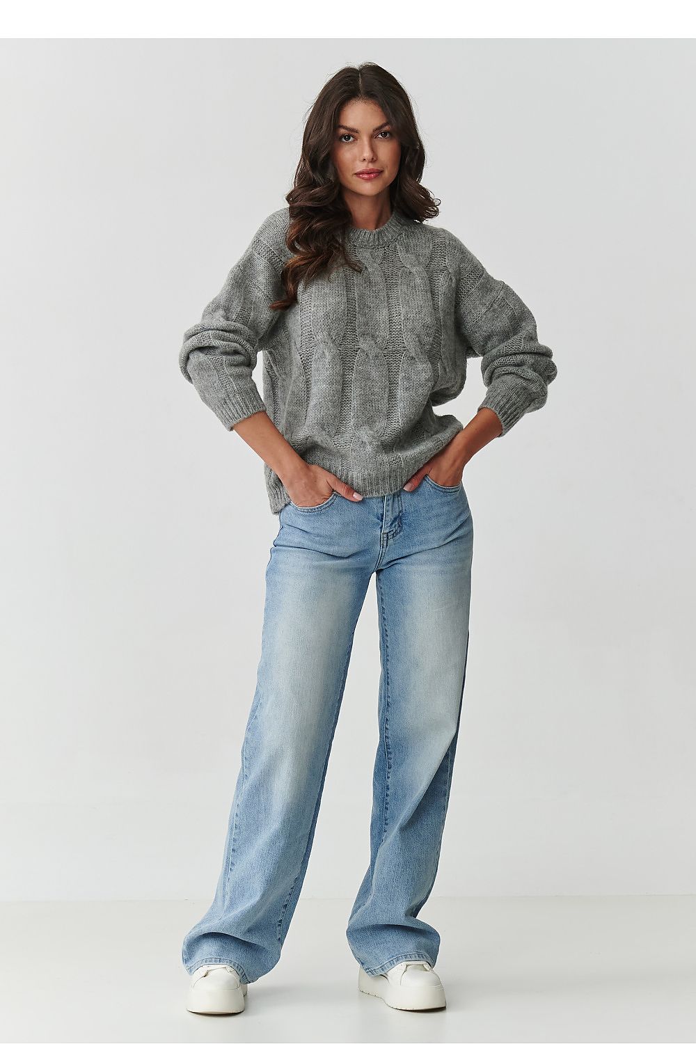 Luxurious women's jumper by Makadamia in EU size 0, showcasing a soft mohair blend with braided design, perfect for elegant layering.