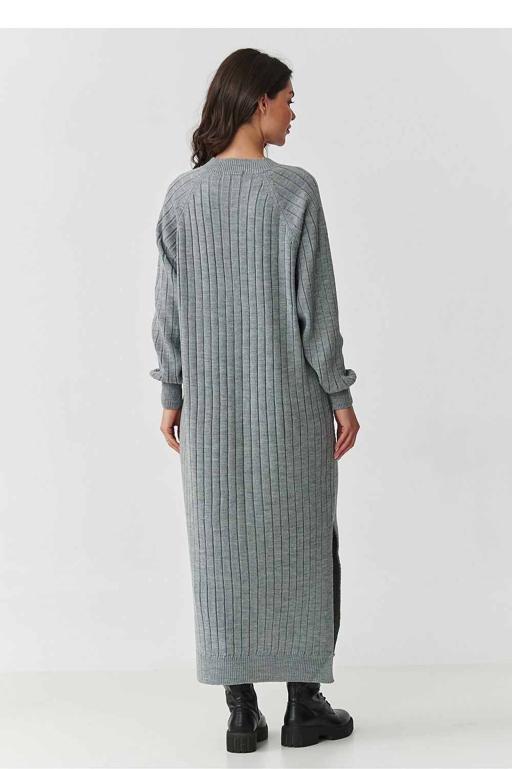 Makadamia Long Sweater Dress in elegant V-neck ribbed knit, showcasing a soft and luxurious design, perfect for stylish autumn outings.