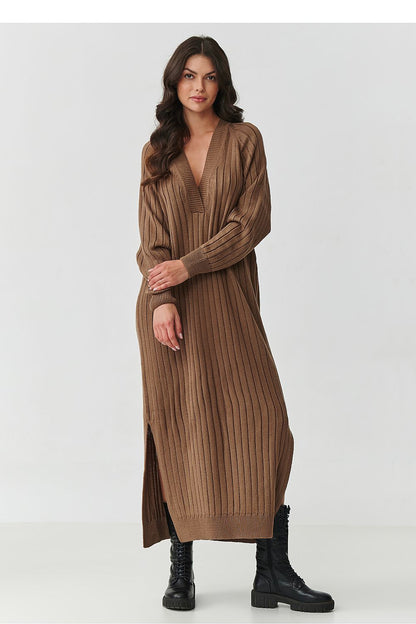 Elegant Makadamia Long Sweater Dress featuring a V-neck and ribbed knit design, perfect for chic autumn fashion.