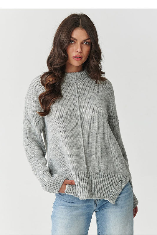 Luxurious Makadamia women's acrylic jumper in EU size 0, showcasing a relaxed fit and wide ribbed cuffs, perfect for stylish layering on cooler days.