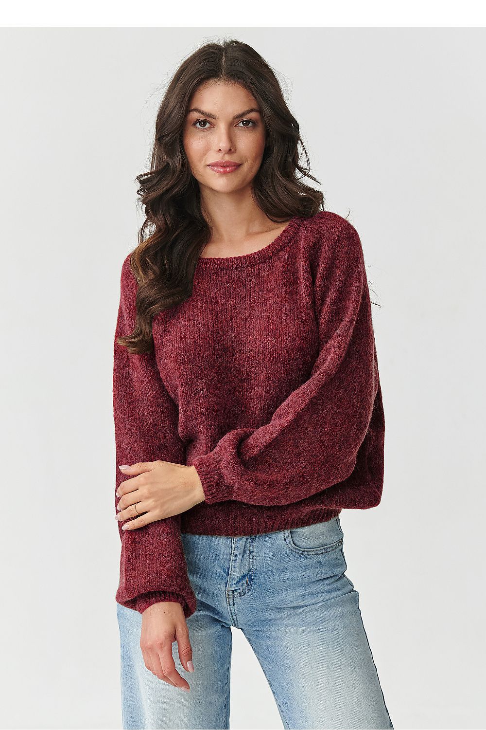 Elegant Makadamia women's sweater in earthy brown, designed with a classic cut and crafted from high-quality kid mohair and wool.