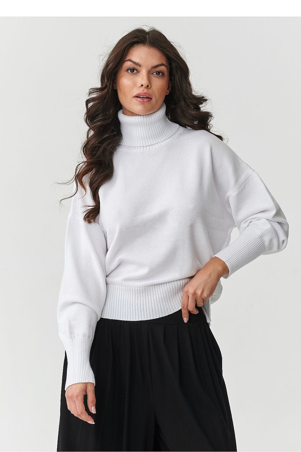 Elegant Women's Oversized Turtleneck Sweater by Makadamia in soft viscose blend, showcasing luxurious drape and style.
