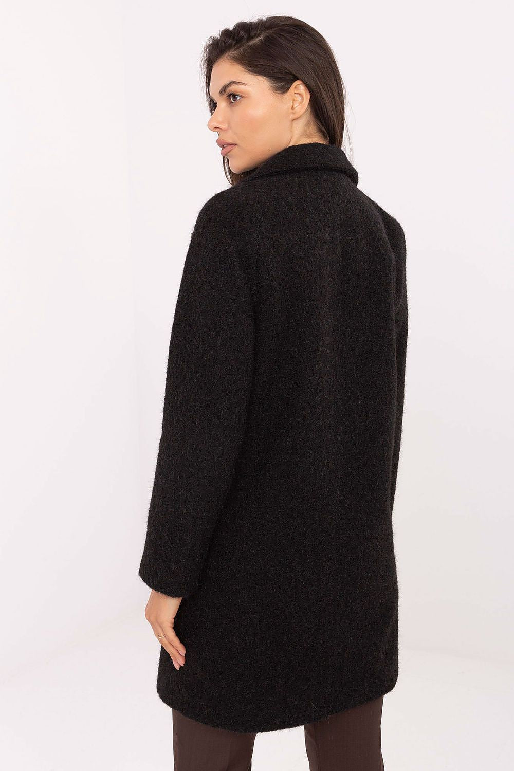 Luxury polyester women's coat with unique texture, suitable for everyday and work attire, presented by Factory Price.