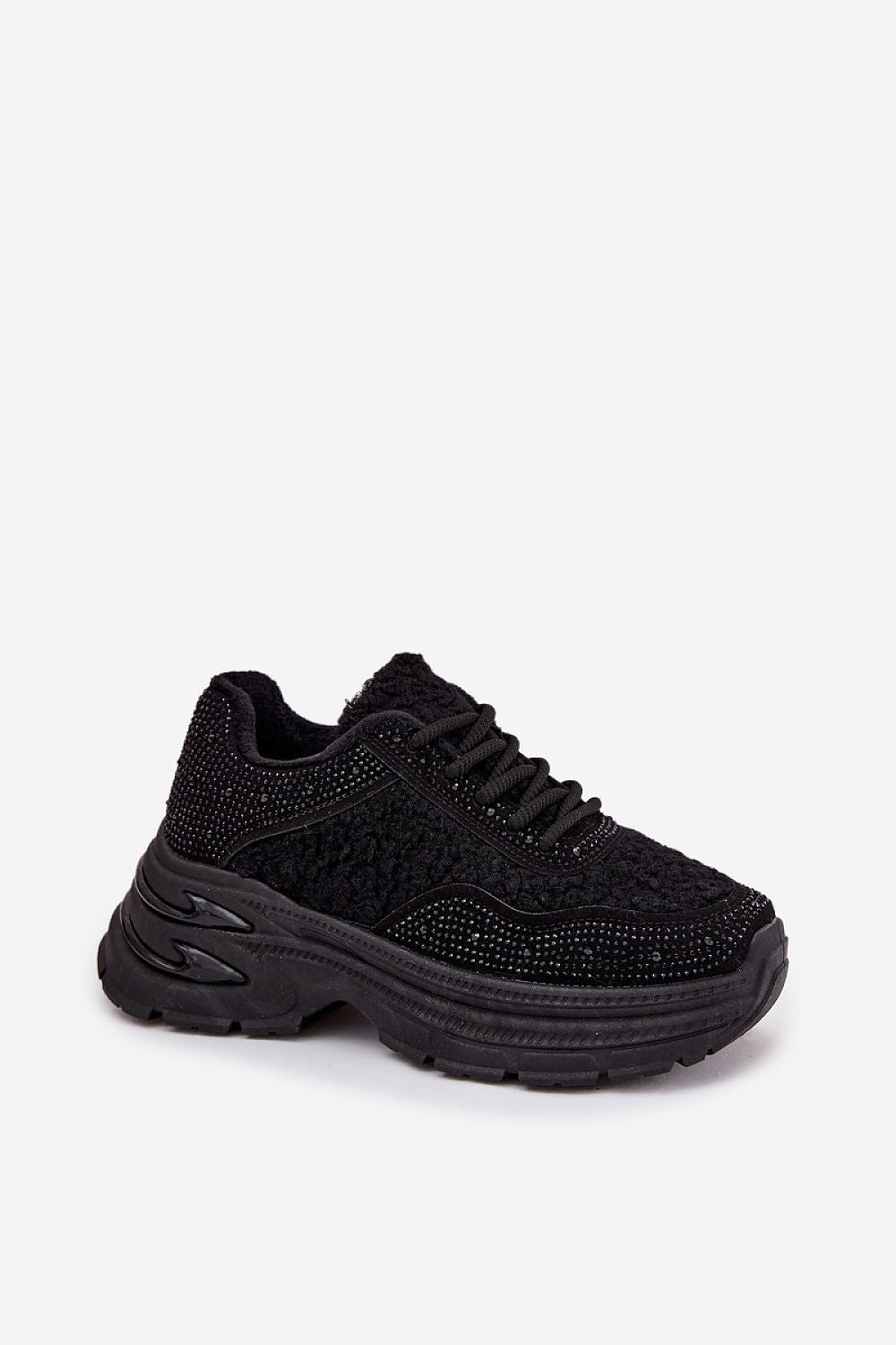 Trendy platform sneakers in luxurious design by Step in Style, combining style with functionality for colder days.