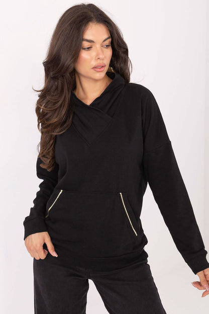 Stylish Rue Paris sweatshirt showcasing a kangaroo pocket, designed for comfort and sophistication in casual wear.