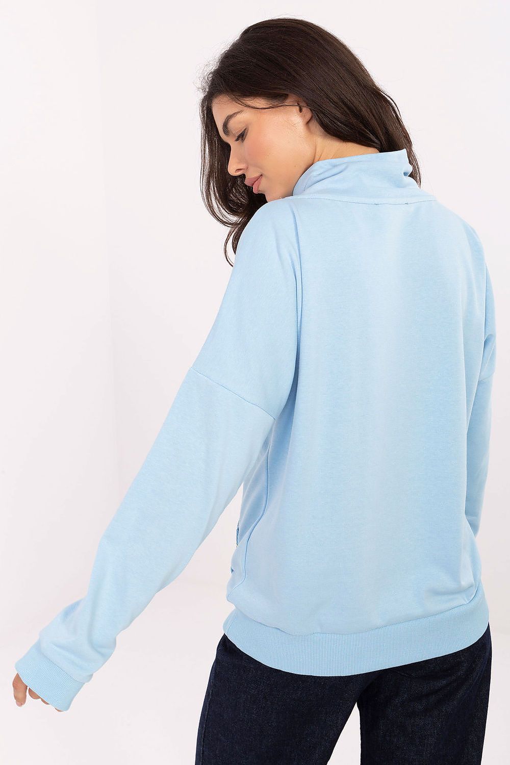 Versatile Rue Paris women's casual sweatshirt in EU size 0, offering a flattering fit with a smooth pattern suitable for various occasions.