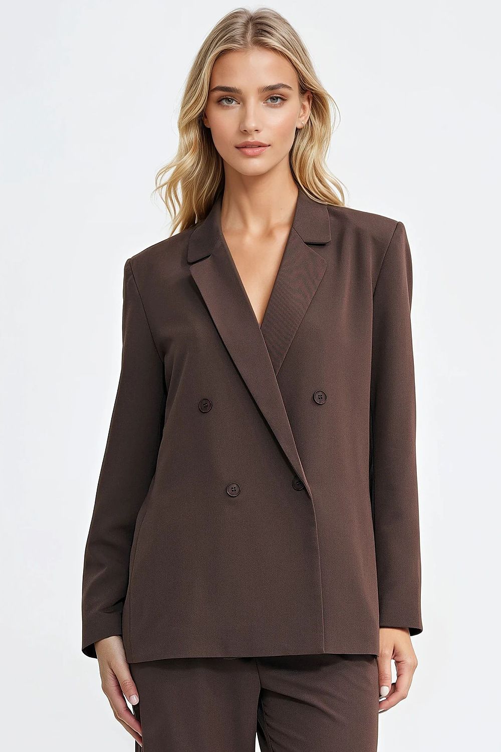 Nife elegant blazer in EU sizes 36 to 42, crafted from a luxurious blend of spandex, polyester, and viscose for a comfortable fit.