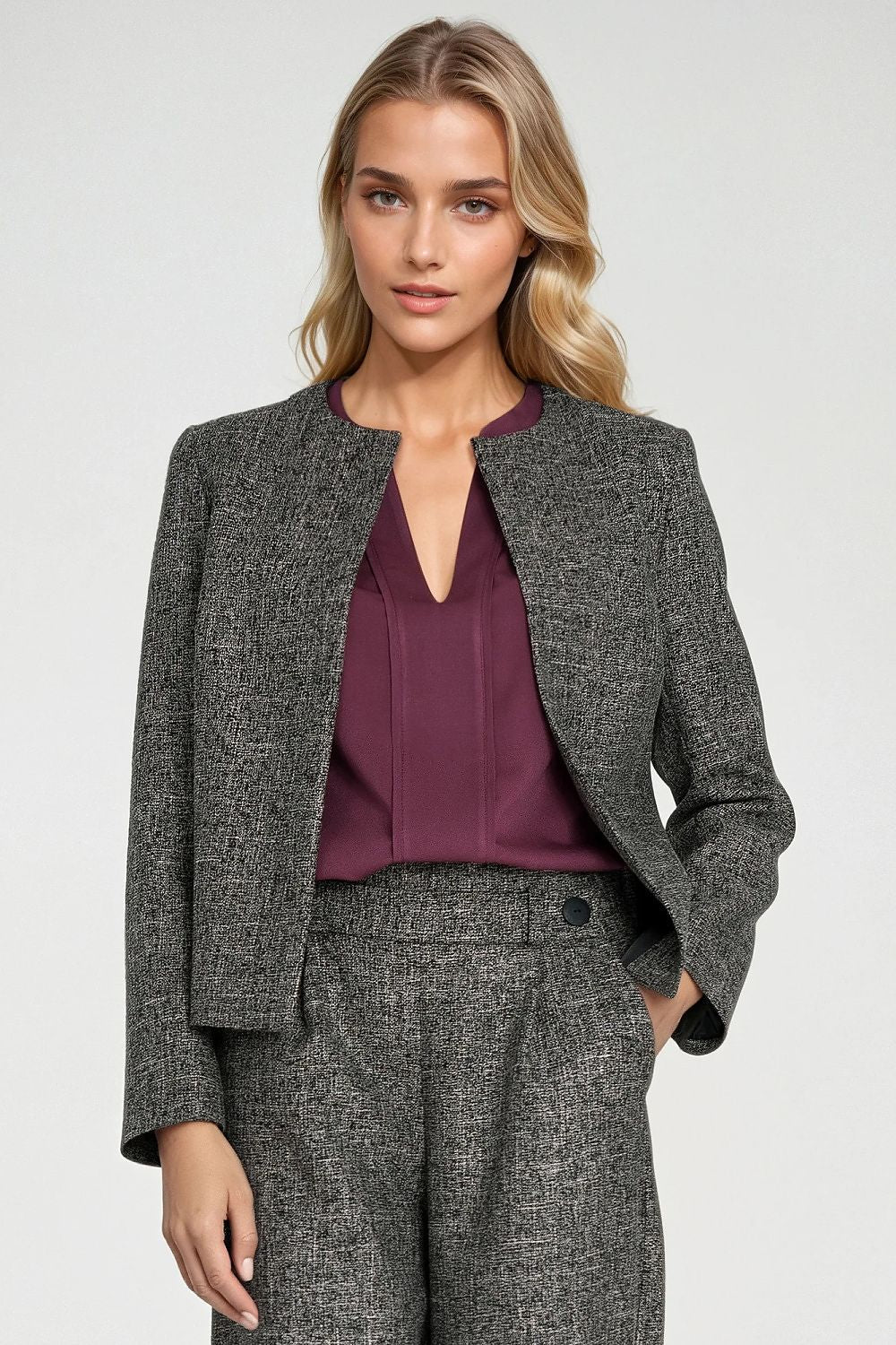 Elegant Women's Boxy Jacket with Shoulder Pads by Nife in melange texture design, perfect for chic and contemporary outfits, available in sizes EU 36-42.