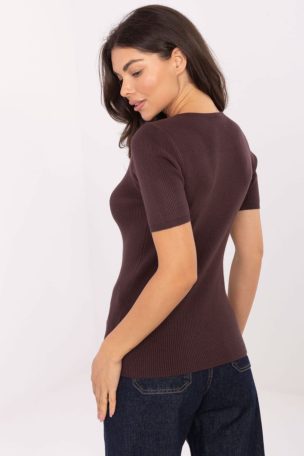 Close-up view of premium quality women's ribbed sweater by Factory Price, showcasing flexible fabric blend for comfort and sophistication in everyday wear.