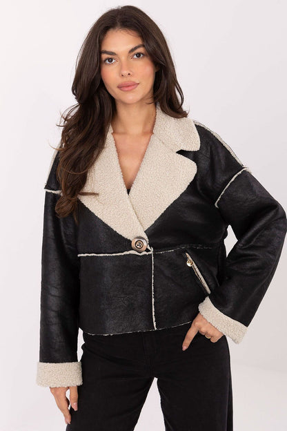 Elegant short-length women's jacket in smooth pattern with long sleeves, perfect for cooler days, made by Factory Price.