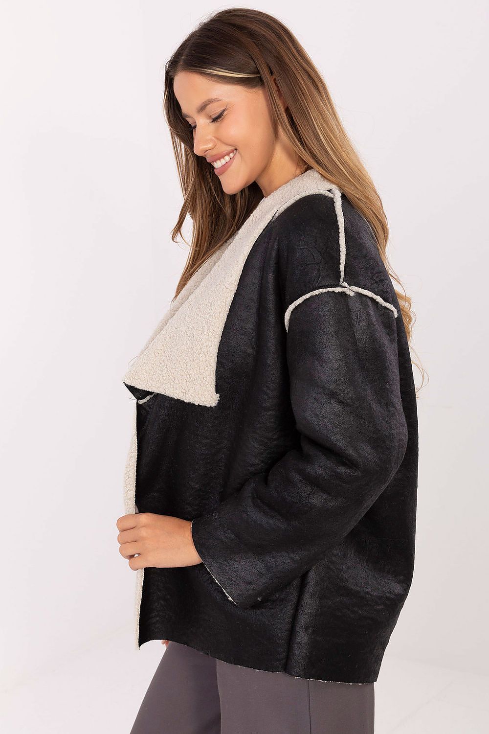 Luxury women's fur lapel jacket in sophisticated design by Factory Price, featuring long sleeves and a modern unfastened cut.