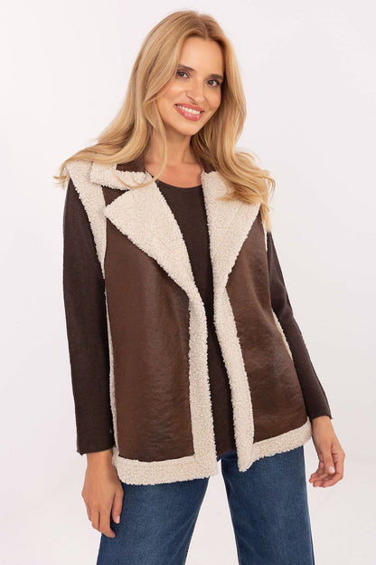 Chic sleeveless fur vest for women featuring luxurious polyester material, designed by Factory Price for a sophisticated look in the colder seasons.