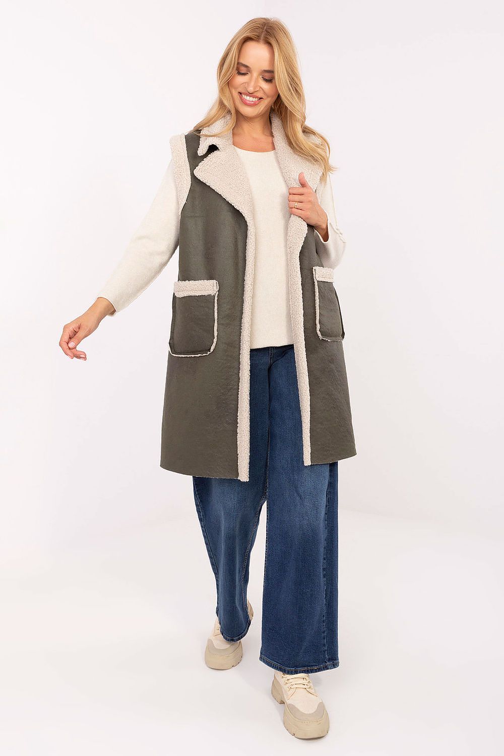 Elegant women's faux fur vest by Factory Price, showcasing a lightweight polyester design, perfect for autumn/winter layering.