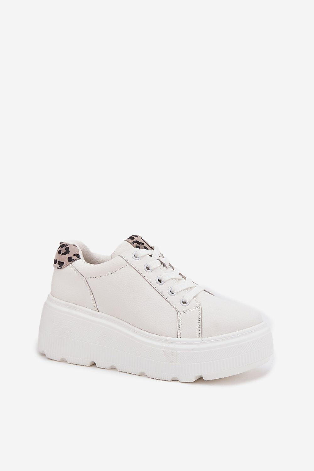 Close-up view of the Vinceza Women's Natural Leather Sneakers showcasing the refined craftsmanship and rounded toe design for a classic silhouette.