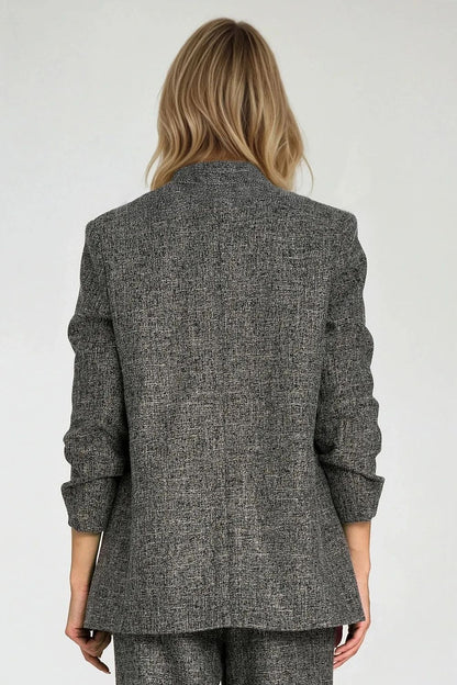 Nife's elegant jacket with imitation pockets and full lining, ideal for enhancing any wardrobe with a touch of class.