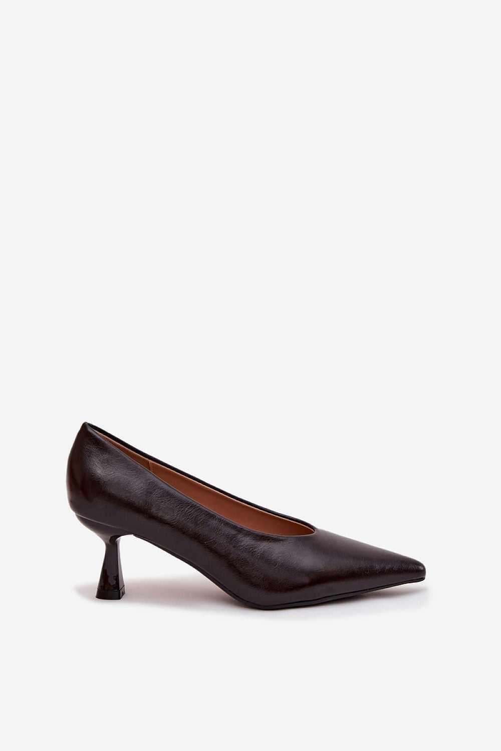 Step in Style's elegant eco leather heel pumps with a stable stiletto heel, combining sophistication and comfort.