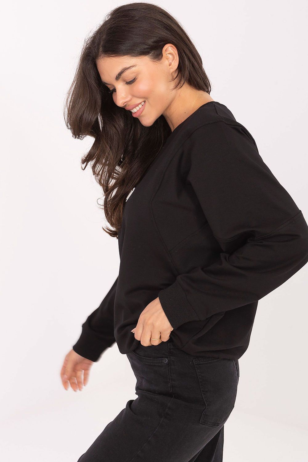 Sophisticated long sleeve sweatshirt by Rue Paris in a refined cotton and spandex blend, perfect for a chic casual look.