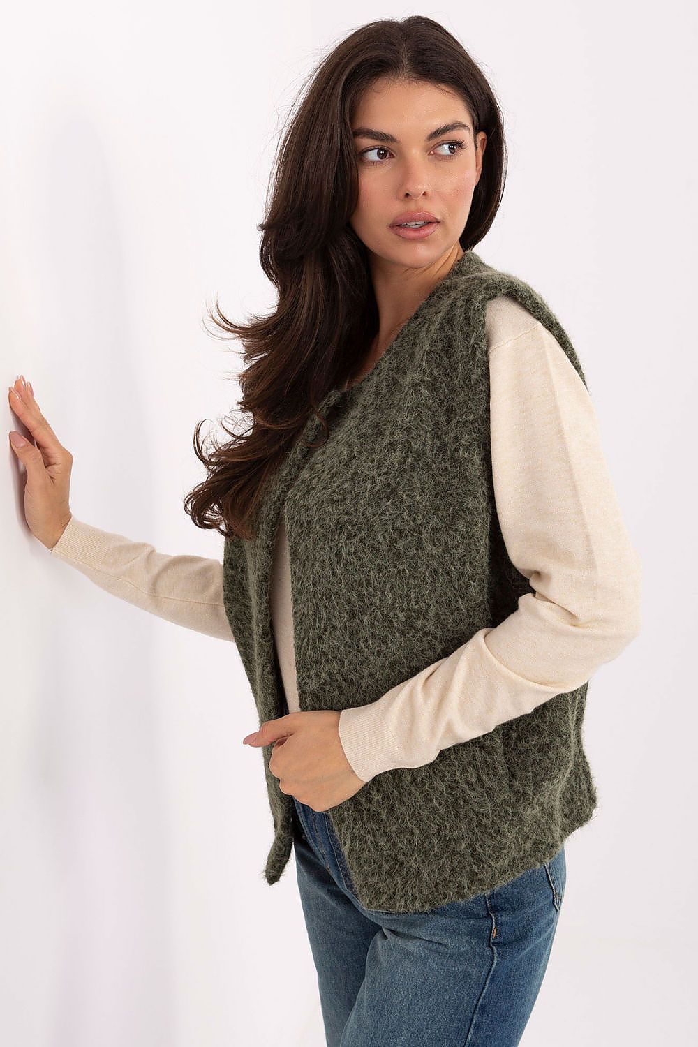 Elegant boucle vest for women from Rue Paris, showcasing a textured design ideal for casual wear.
