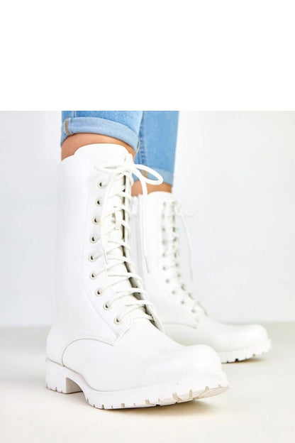 Close-up of Solea Women's white work boots showcasing the high-quality ecological leather and chic comfort block heel.