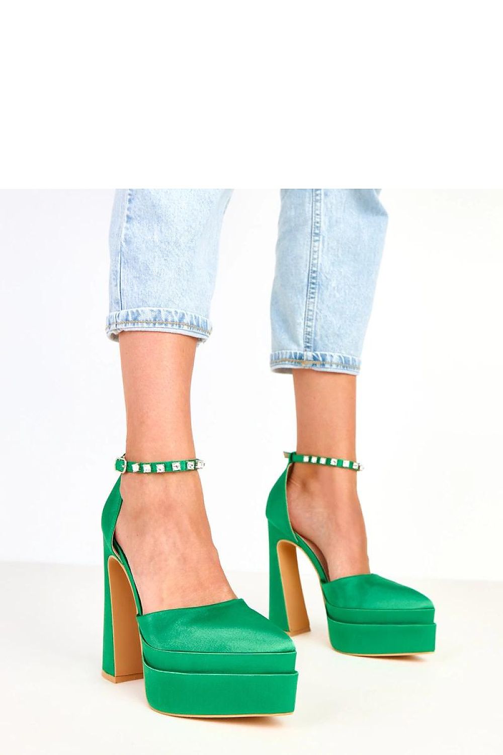 Solea elegant satin pumps angled view showcasing the 5cm platform and radiant design, perfect for enhancing any formal outfit.