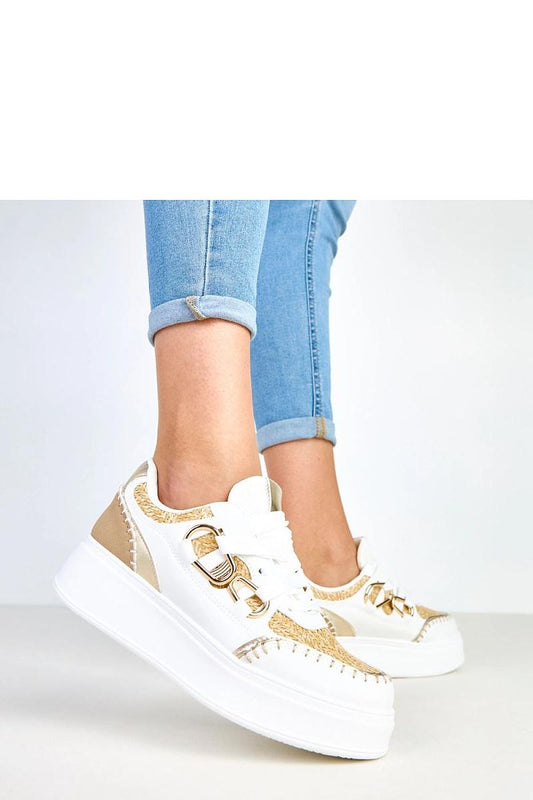 Trendy and functional Solea women's sport shoes featuring a round toe and lace-up design, perfect for everyday wear.