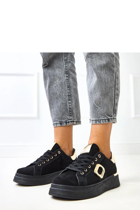 Stylish women's eco leather sports shoes by Solea showcasing elegant gold accents and a 4 cm platform, perfect for modern urban fashion.