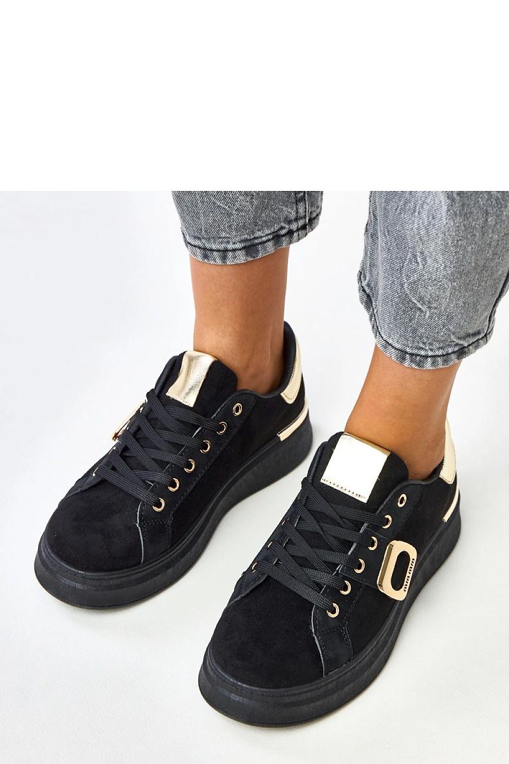 Range of Solea women's eco leather sports shoes available in sizes EU 36-41, blending comfort with luxury and stylish design.