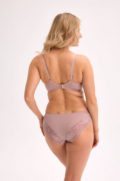 Luxurious Gaia semi-soft bra with delicate lace details, perfect for a sophisticated lingerie collection.