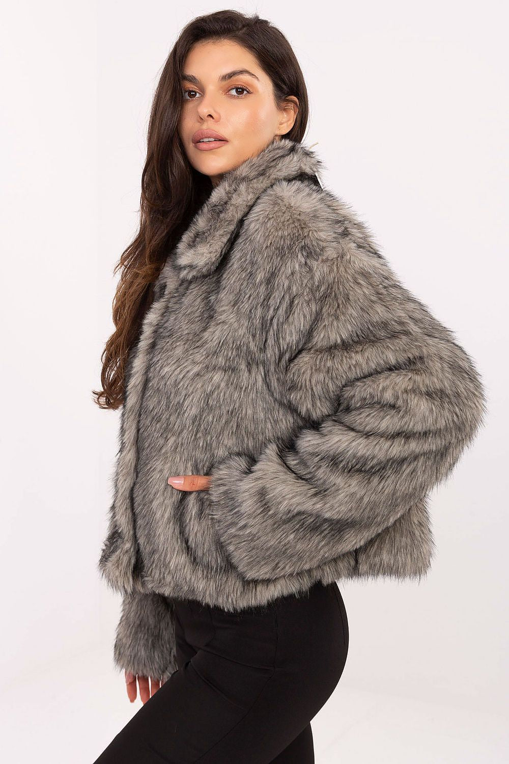 Elegant Rue Paris women's fur jacket featuring a modern silhouette, crafted with a blend of polyester and viscose for comfort.