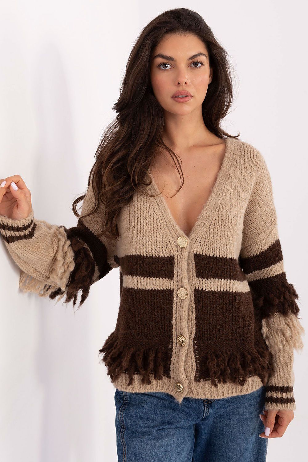 Stylish two-tone cardigan by Italy Moda, designed for women with fringes, emphasizing elegance and comfort for any occasion.