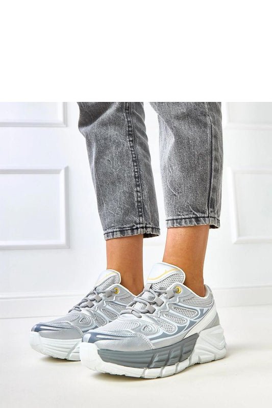 Elegant Solea sport shoes featuring a stylish 5 cm platform, crafted from high-quality ecological leather, perfect for urban casual wear.