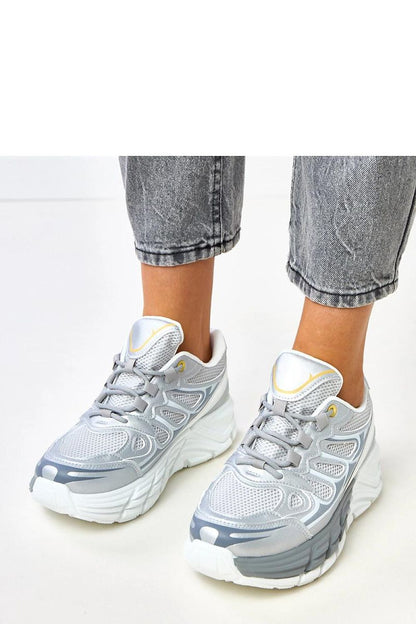 Close-up of the Solea sport shoes showcasing the elegant laced closure and round toe, perfect for enhancing your urban streetwear style.