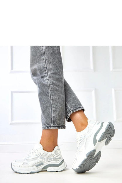 Stylish Solea sport shoes with 5 cm height platform, ideal for adding comfort and sophistication to any outfit.