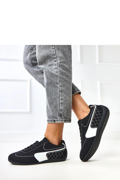 Elegant Solea women's eco-friendly suede sneakers with modern design and white accents, perfect for urban casual wear.