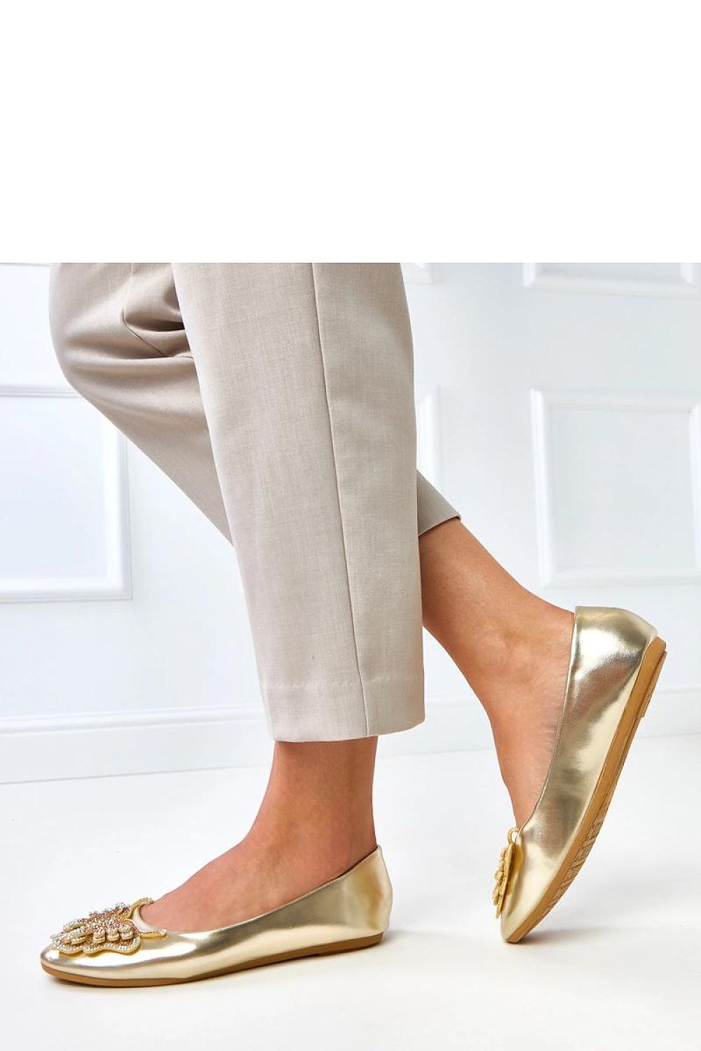 Stylish Solea Women's Ballet Flats showcasing the combination of comfort and luxury, ideal for both casual and dressy occasions.