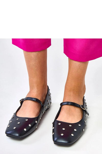 Stylish eco-leather ballerinas adorned with delicate crystals by Solea, embodying luxury and comfort, ideal for adding a touch of elegance to any ensemble.